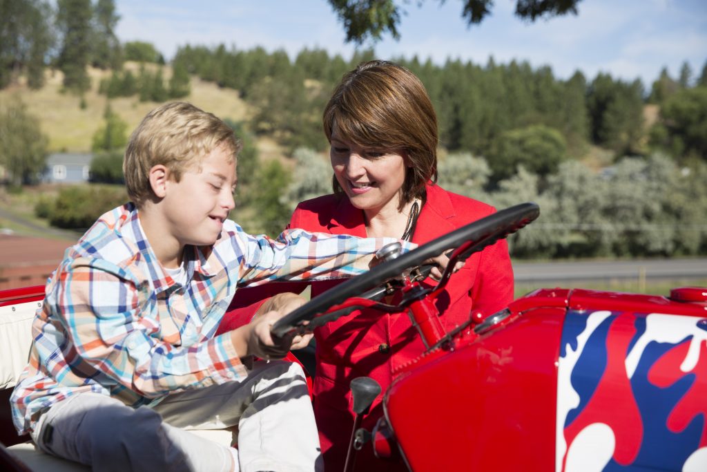  Senator Cathy McMorris Rodgers with her son, Cole