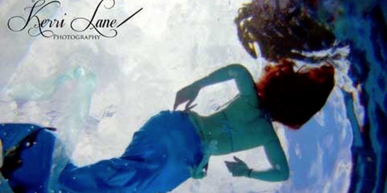 Kerri Lane Photographs Woman in a Wheelchair as a Mermaid The Mighty
