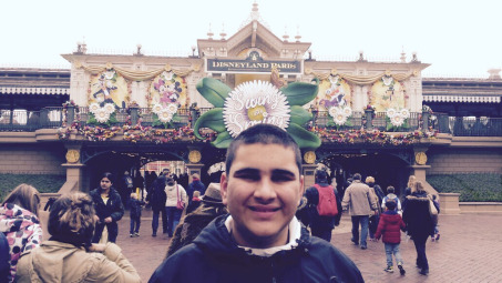 boy at disneyland