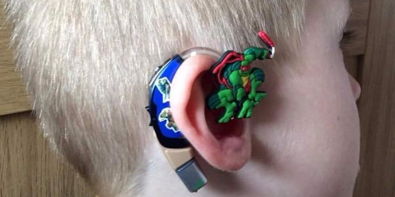 Mom Designs Lugs Hearing Aid Decorations For Kids The Mighty