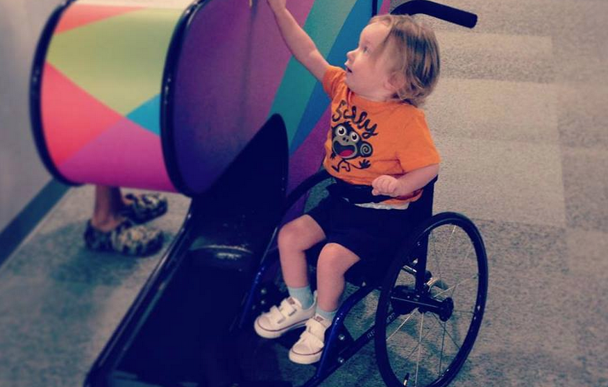 Is The Guy In Mom Really In A Wheelchair at Patricia Townsend blog