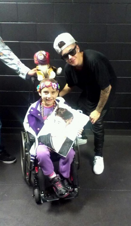 Roanne Barnes Hautapu's daughter, Quinn, with Justin Bieber.