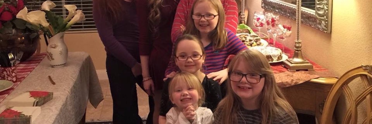 Letter to Kids From a Mom With Chronic Illness mom with kids in dining room
