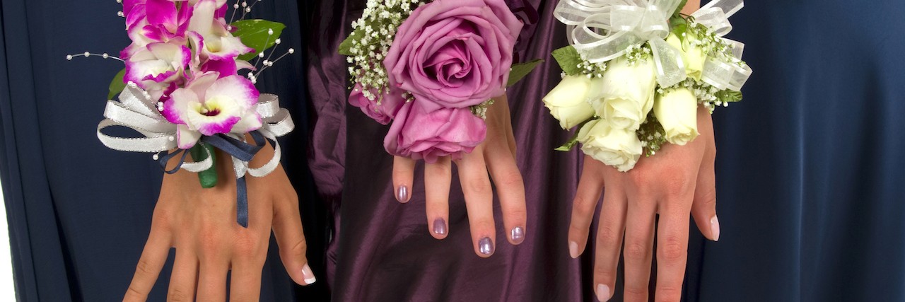What Friends Should Know About Prom Anxiety