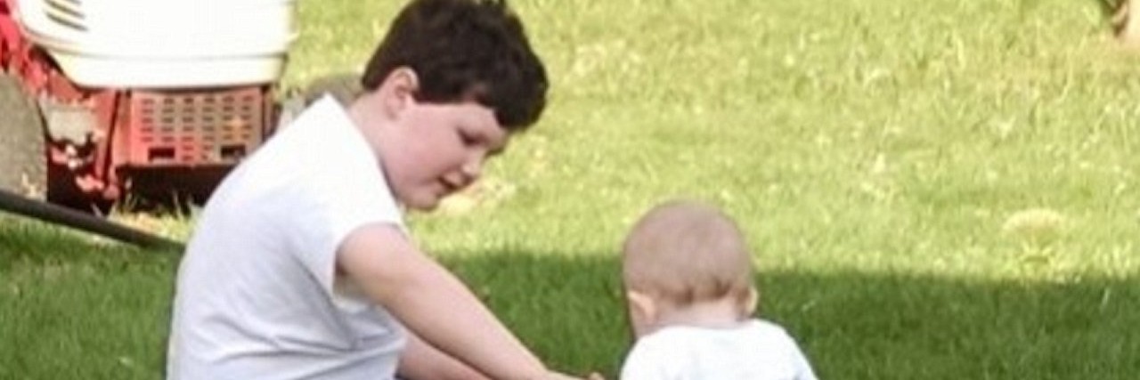 The Conversation You Should Have With Your Neighbor With Severe Allergies About Birdseed Tracy Boyarsky Smith's children