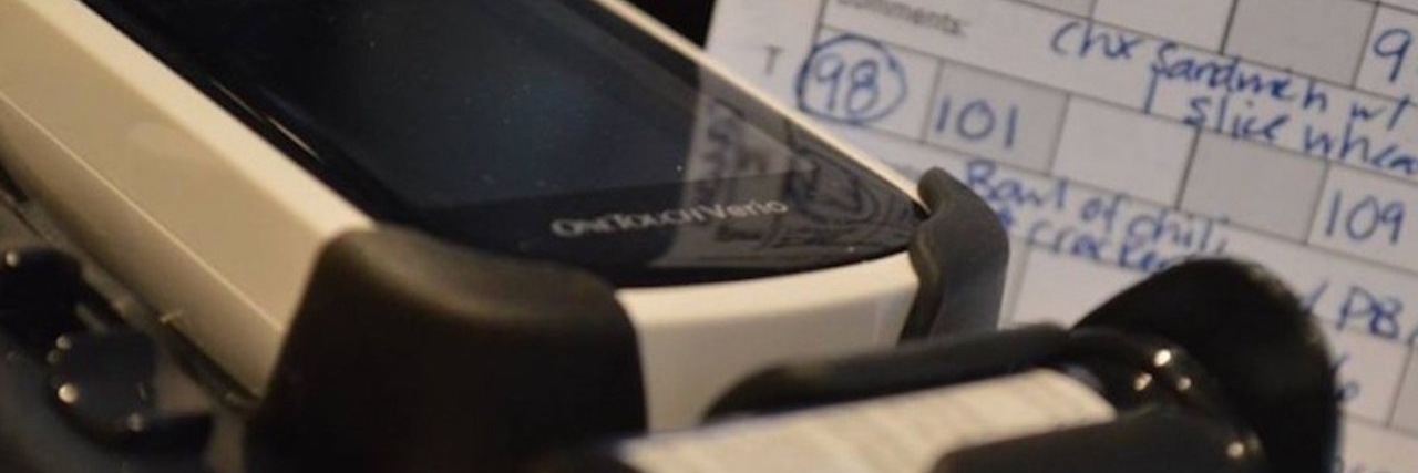 Tips to Keep in Mind for a Gestational Diabetes Diagnosis blood glucose monitor