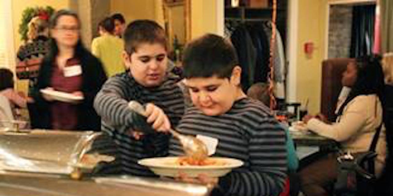 tips-for-going-out-to-eat-with-an-autistic-child