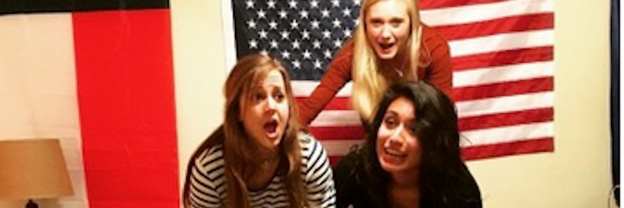 A Letter to My Roommates About My Mental Illnesses Six female friends making a pyramid