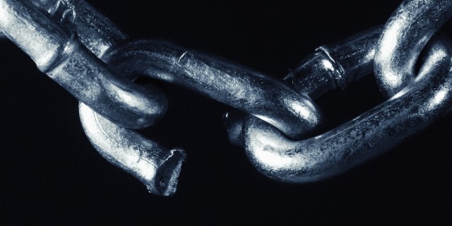 What You Should Know Before You Say 'Addiction Is a Choice' Broken link in a chain