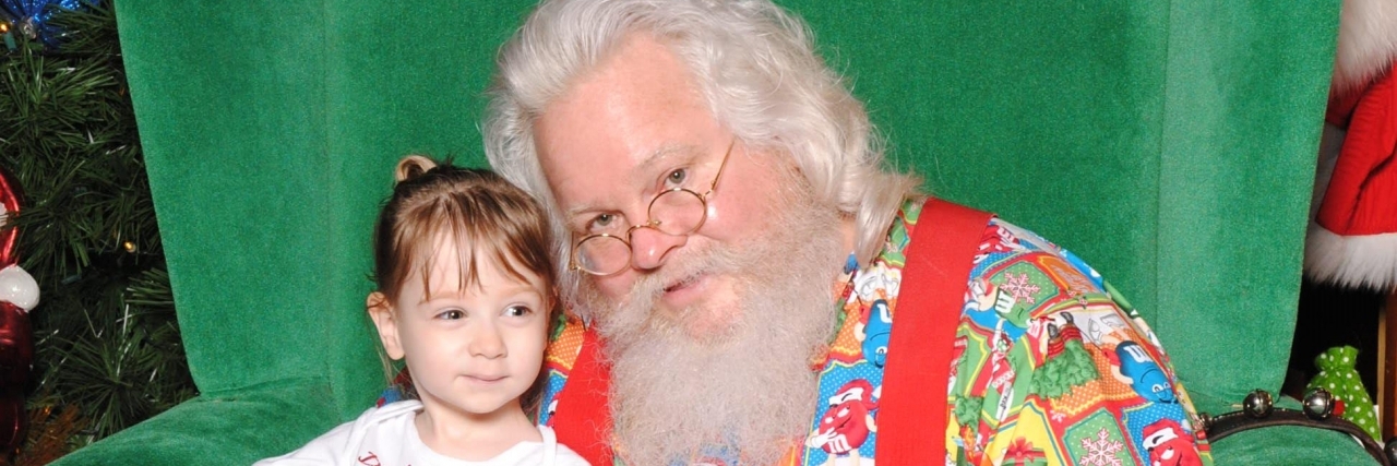 Mall Santa Has Magical Surprise for Girl With Brittle Bone Condition