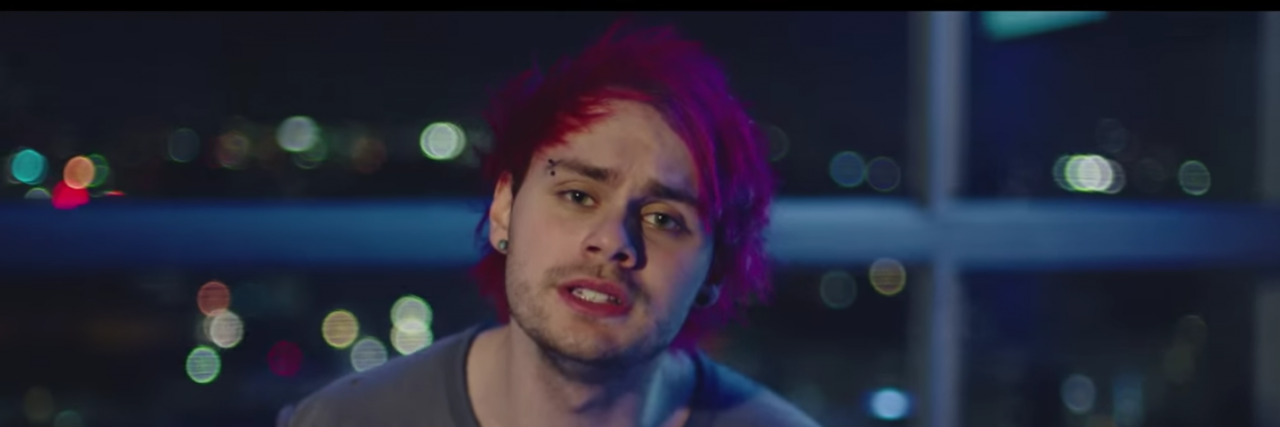 Mom Defends 5 Seconds of Summer Discussing Mental Health Struggles michael from 5 seconds of summer
