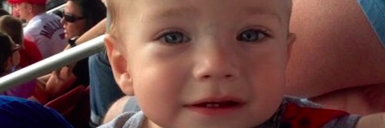 Mom Writes Thank-You Letter to Usher at Cardinals Game A young boy at a baseball game