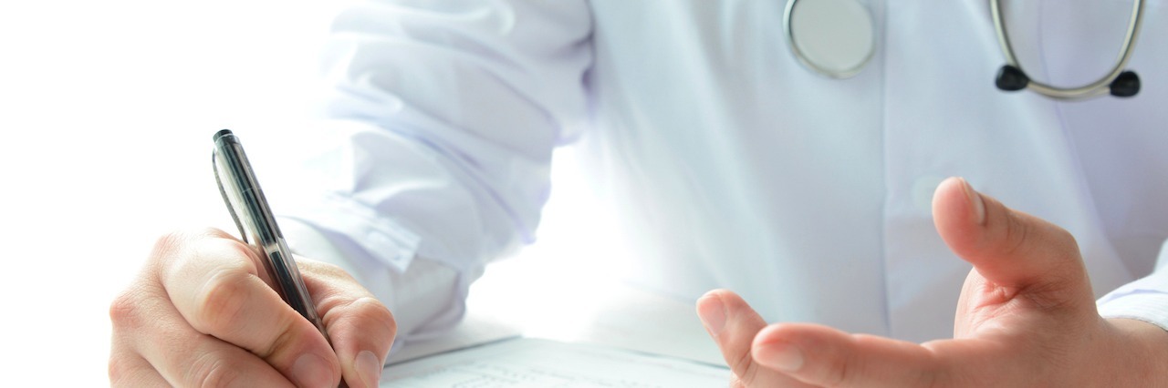 Letter to Doctor Who Didn't Take Depression Seriously doctor writing on a chart