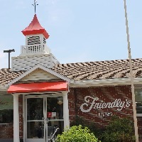 Image of the exterior of a Friendly's restaurant