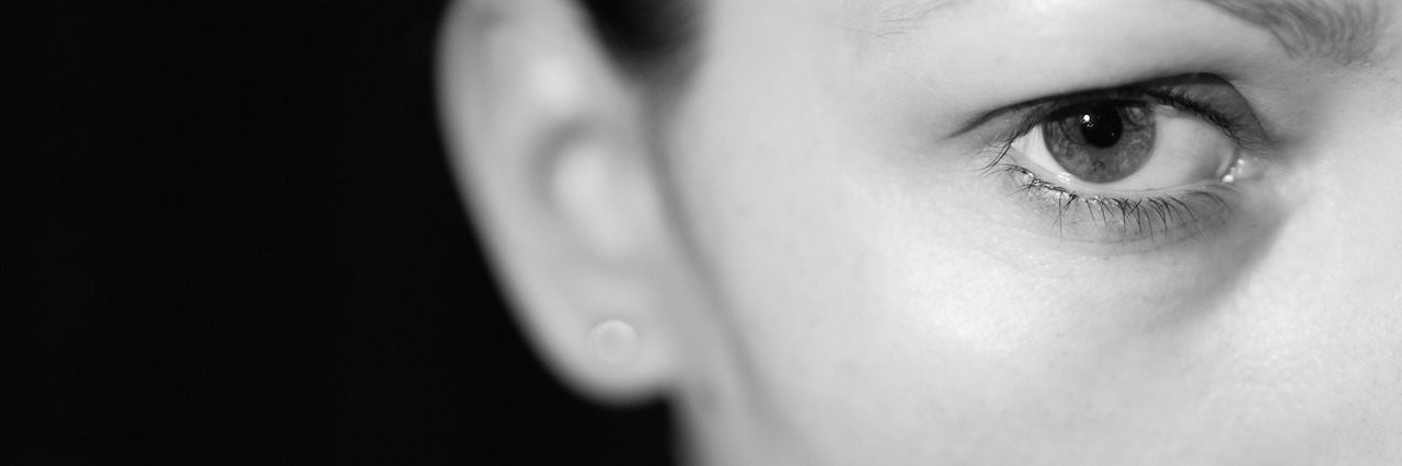 Why Social Anxiety Makes Me Feel So Isolated woman looking sad