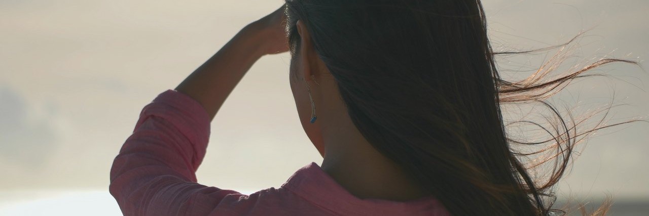 Woman With Lupus Doesn’t Want to Have Say ‘I’m Tired’ as Her Excuse woman on the beach