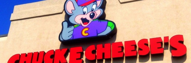 Chuck E. Cheese's storefront sign