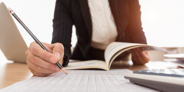 5 Things Parents Should Consider Before Moving Their Child Into a Group Home person checking off list