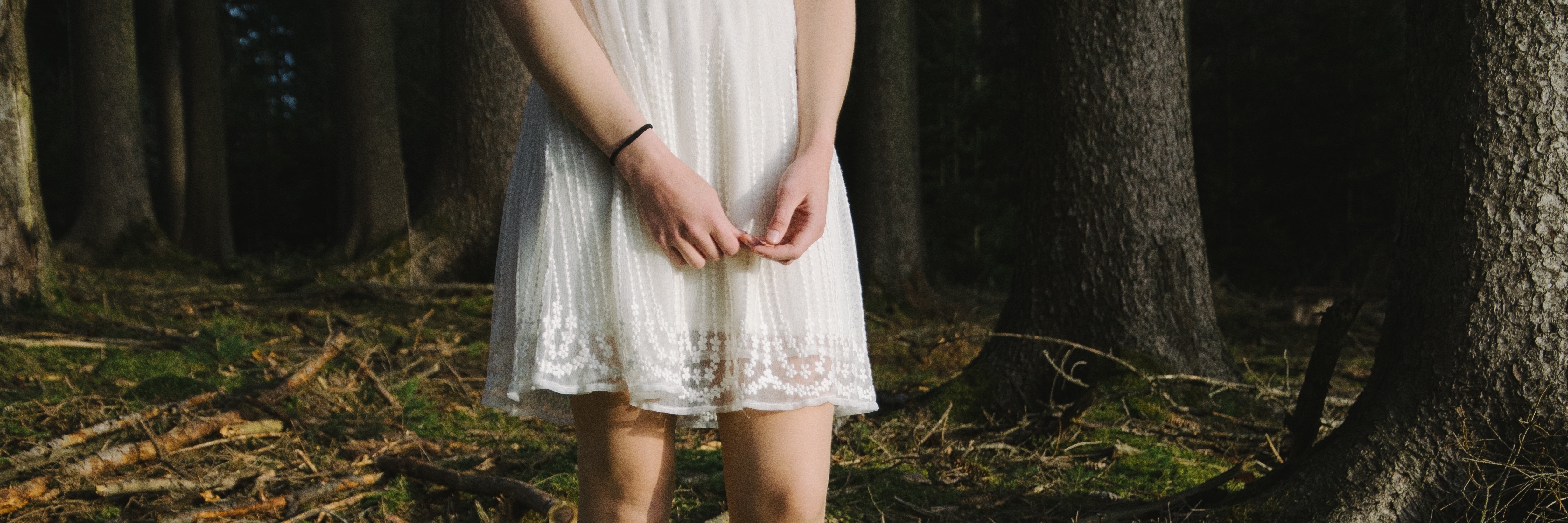 A Letter to My Younger Self Struggling With Self-Harm girl white dress feet