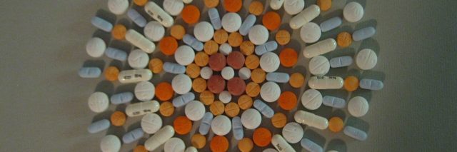 Pills arranged in a circle
