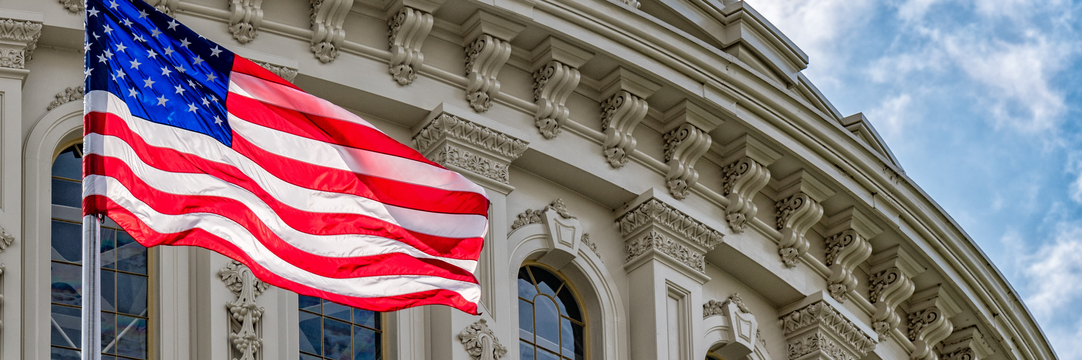 washington DC capitol dome with american flag