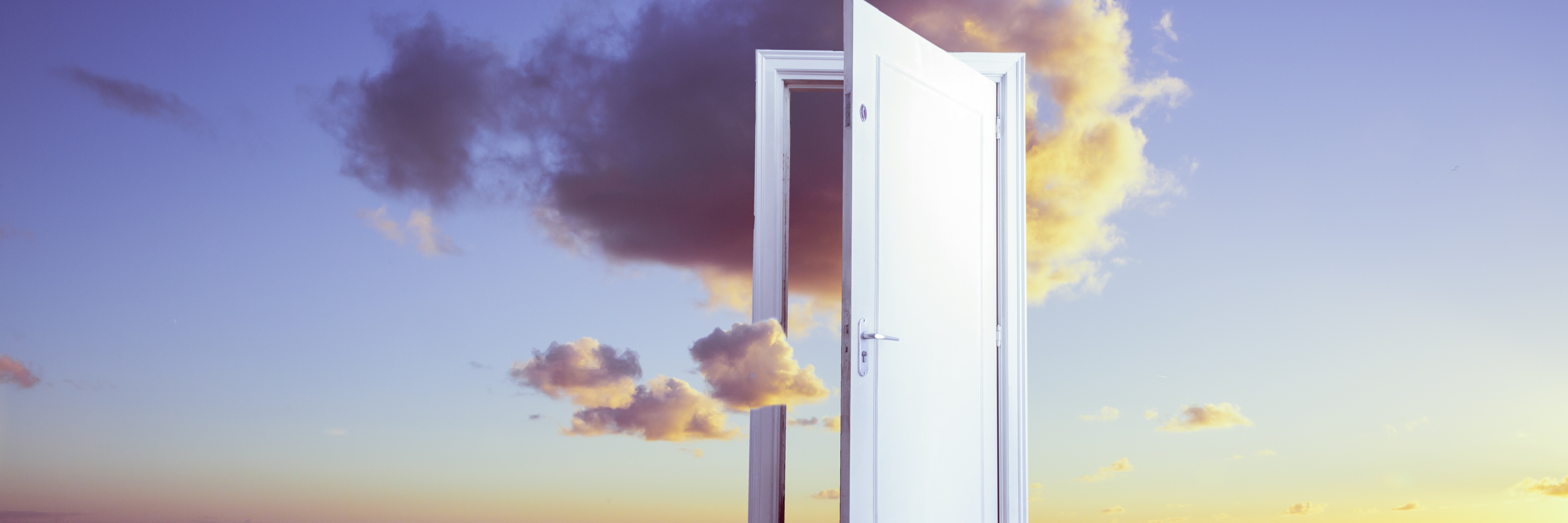 Why Daydreaming Is a Red Flag For a Depressive Episode A surreal door at the beach