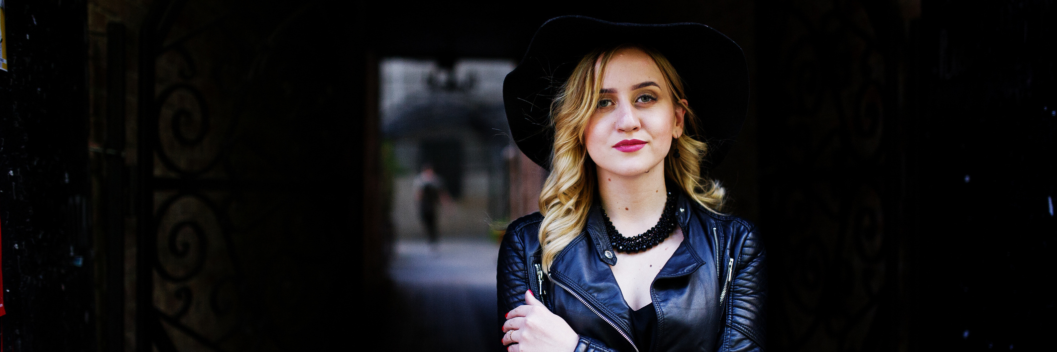 When Meniere's Disease Makes Me Feel Like I Live in a Tunnel A woman standing in a tunnel.