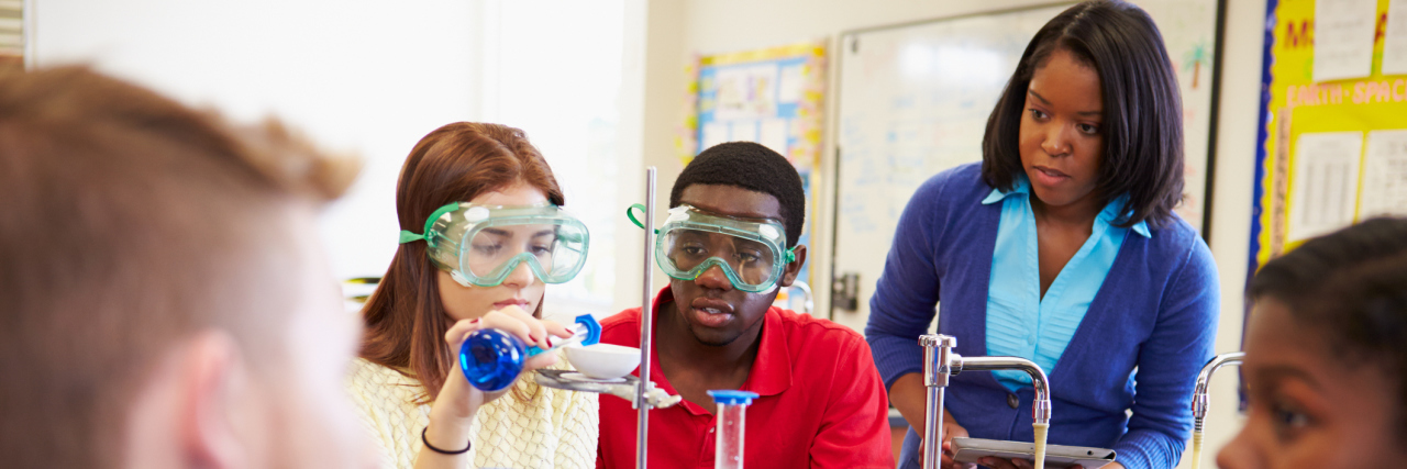 5 Things I Wish My Teachers Knew About Life With Mitochondrial Disease High school students and the teacher in a chemistry class.