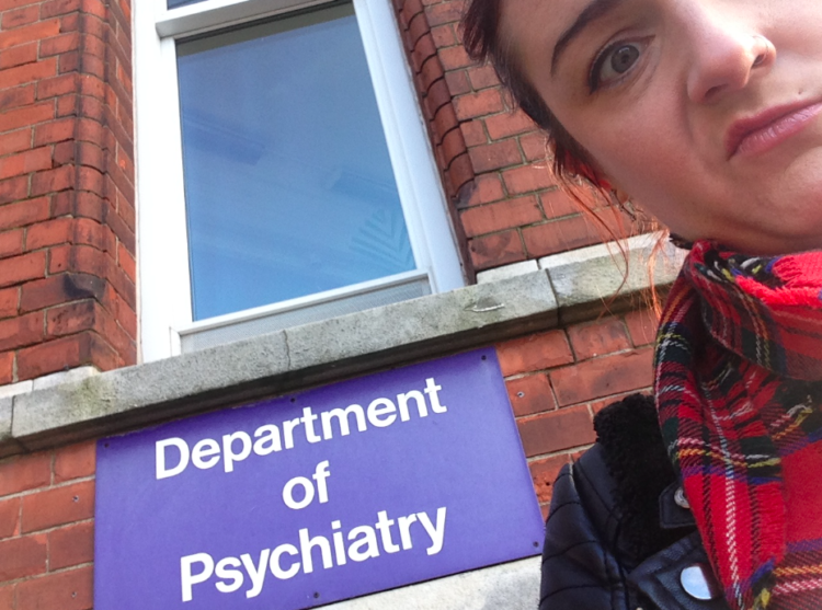 woman selfie in front of department of psychiatry
