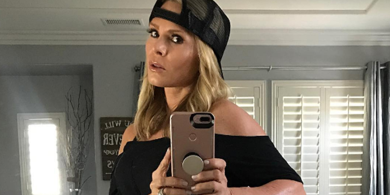 Real Housewife Tamra Judge Shares Butt photo