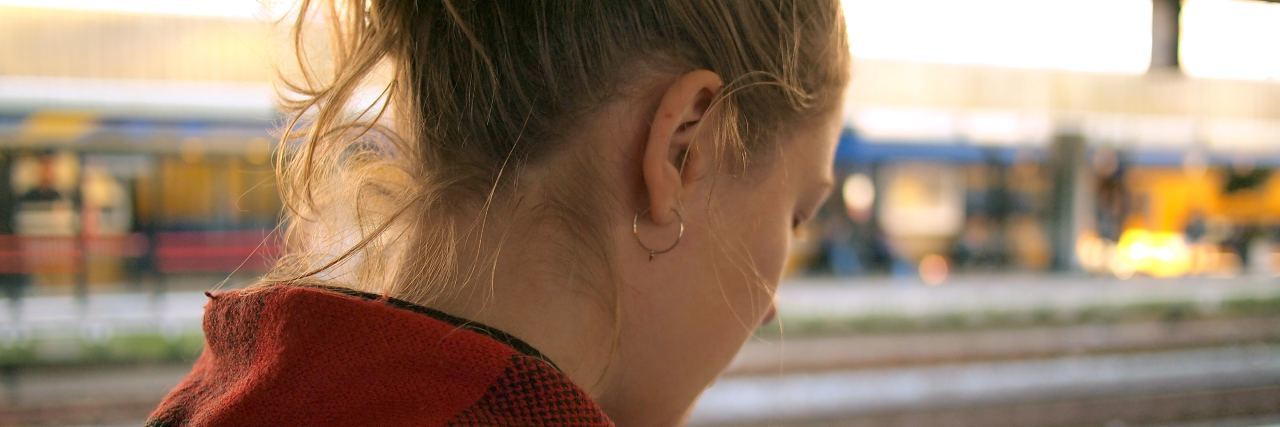 Why Social Media Can Negatively Impact Depression texting girl