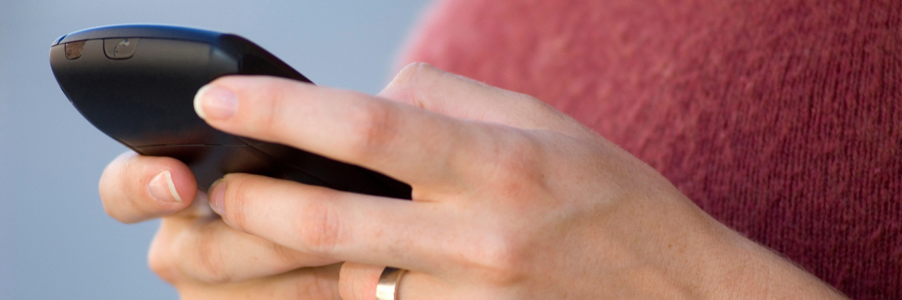 Lupus, POTS, Fibromyalgia: Why I Openly Talk About My Illnesses woman texting on her phone