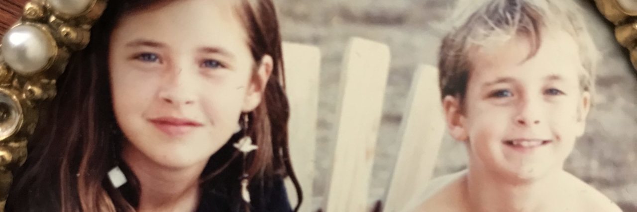 How to Be a Sibling to Someone With a Mental Illness children looking at camera smiling