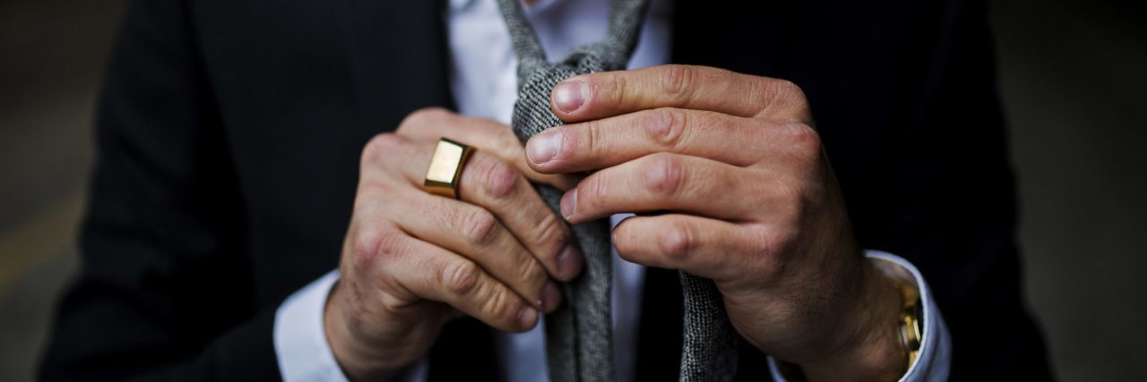 How to Help a Male Co-Worker With Depression