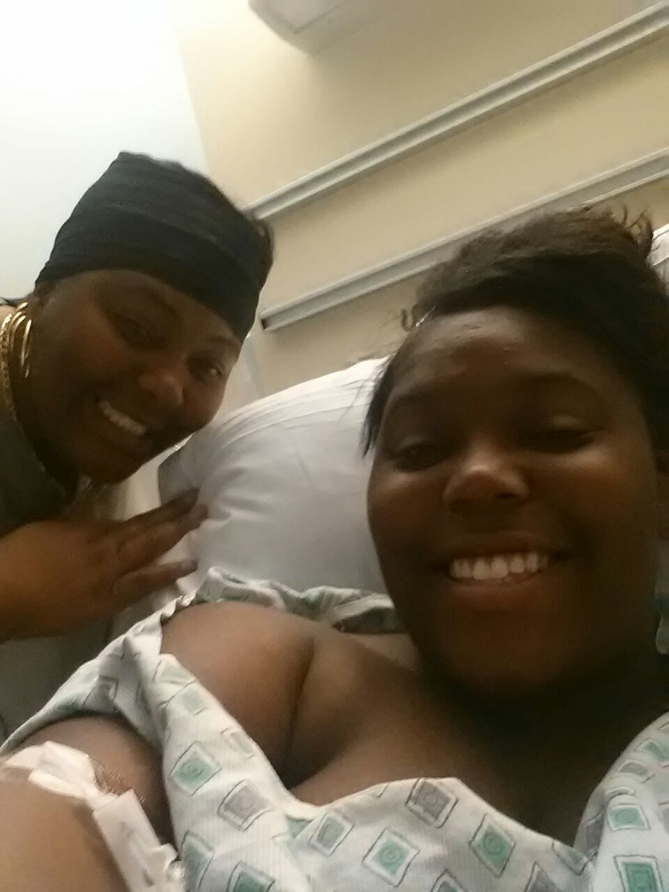 mother and daughter in the hospital