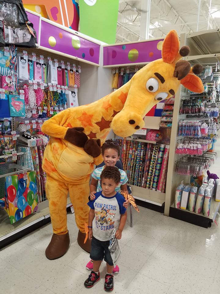 kids at toys r us