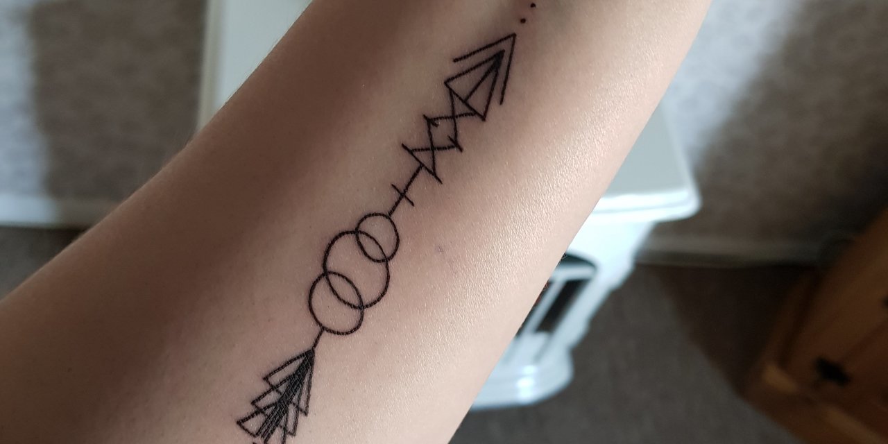 Small Arrow Temporary Tattoo - Set of 3 – Little Tattoos