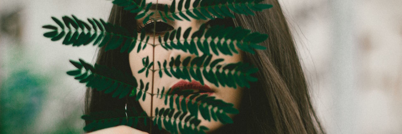 6 Ways Anxiety Has Made Me the Ultimate 'Avoider' woman hiding