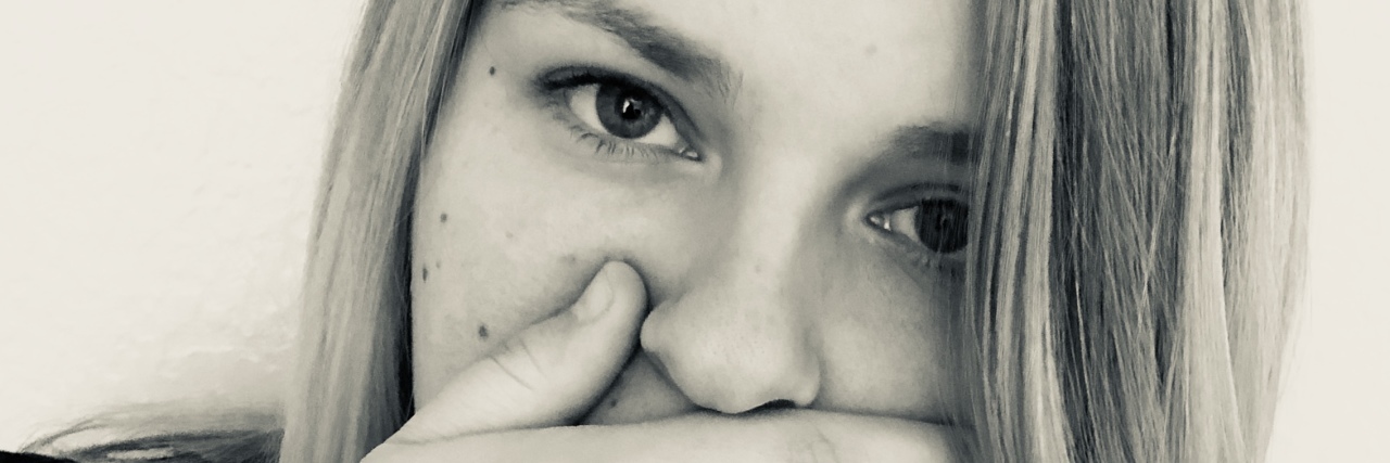 What Those Who Judge My Endometriosis Should Know woman covering her mouth with her hand, and on her hand is written 'one in ten'