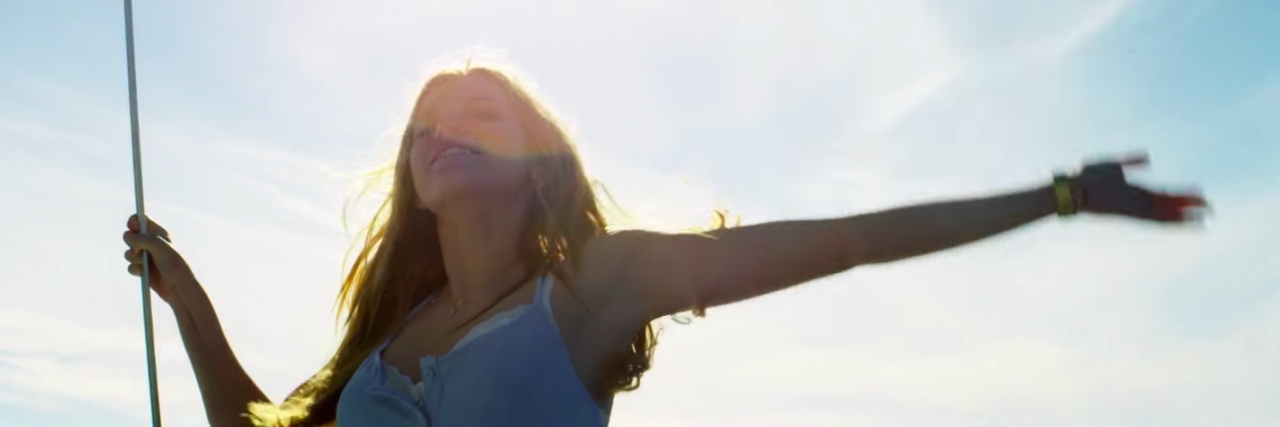 Seeing the Trailer of 'Midnight Sun' as Someone With a Sun Allergy bella thorne in midnight sun trailer, on a boat in the sun