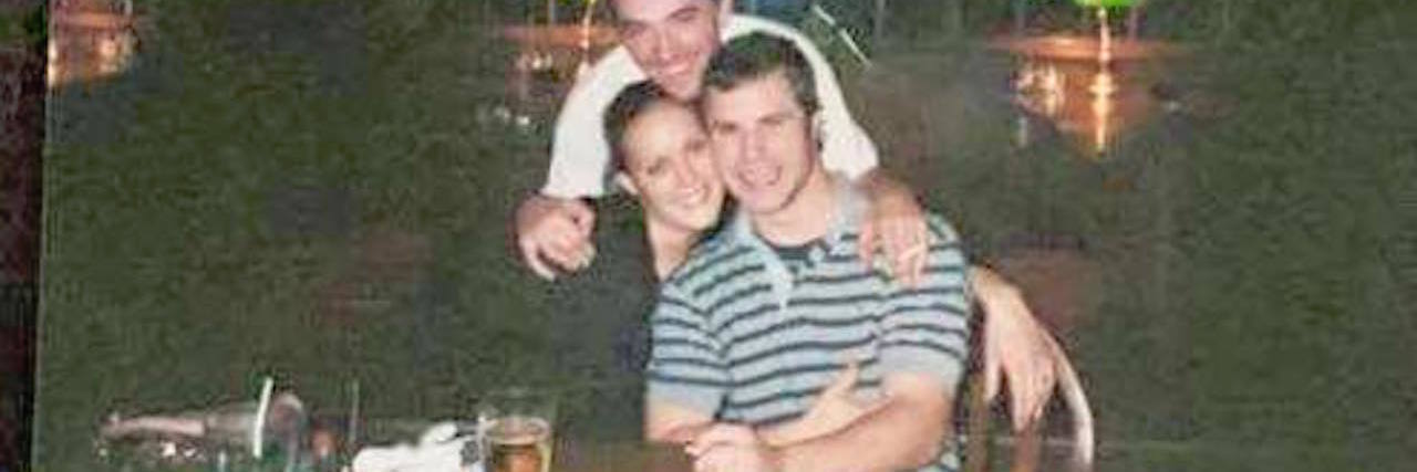 The Best Advice I Can Give Someone Who's Trying to Stop Smoking man out at a bar smoking with his friends