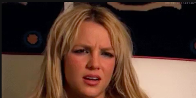 Common Ways People React to My Facial Difference - as Told by GIFs confused britney spears