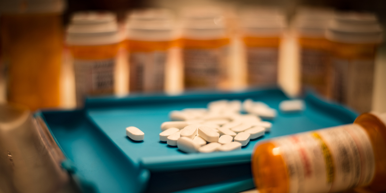 Walmart Limits Acute Opioid Prescriptions to 7 Days The Mighty