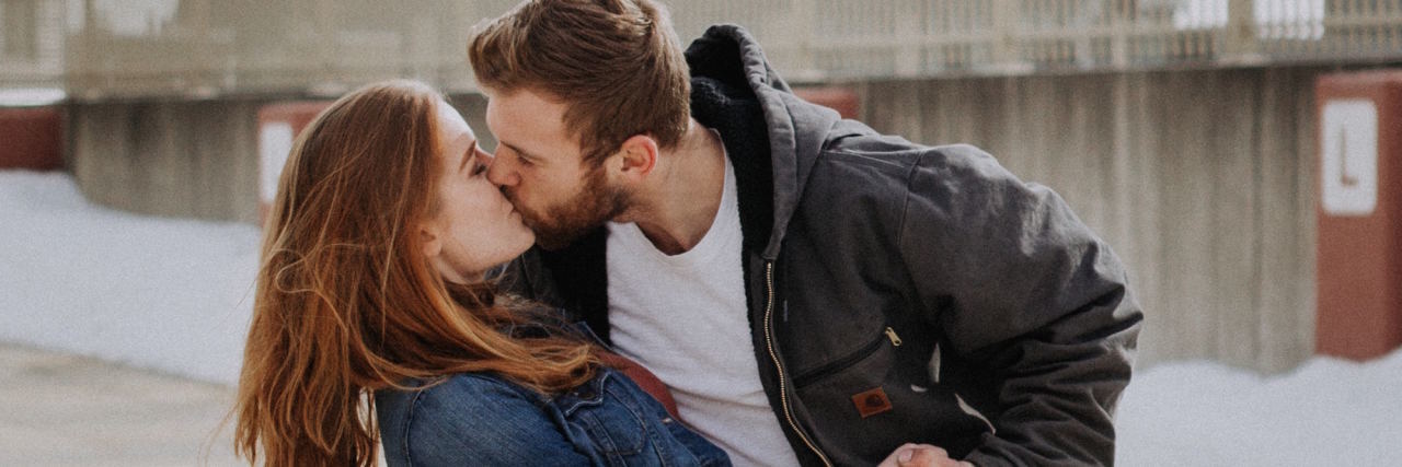 Your Anxiety Won’t Ruin Your Relationship With the Right Person couple kissing