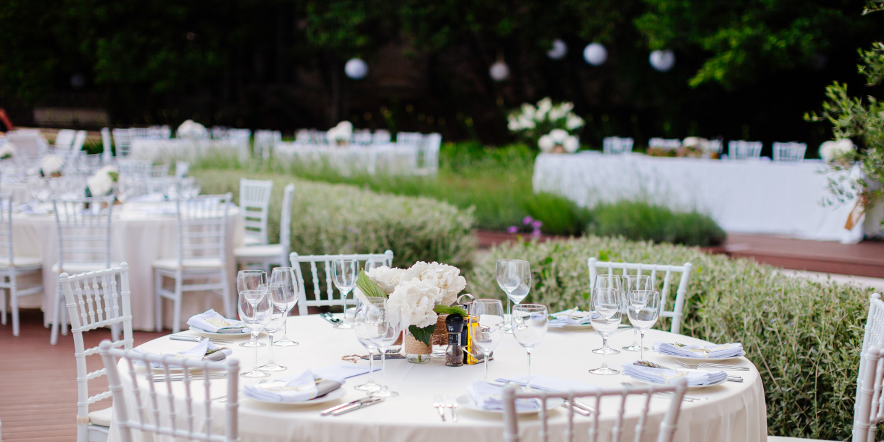 10 Do’s and Don’ts for Summer Wedding Guests With Disabilities