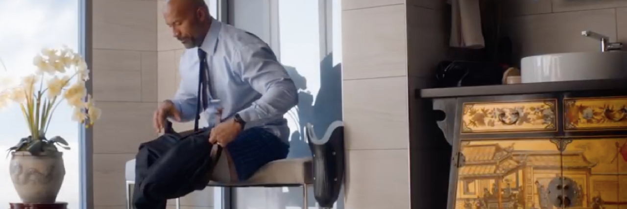 An Amputee Reviews The Rock Playing an Amputee in 'Skyscraper' The Rock putting on a prosthetic leg.