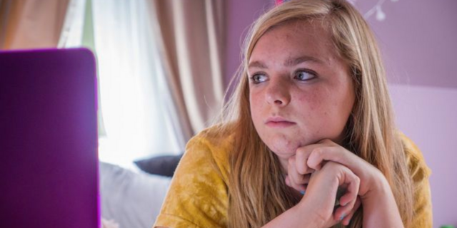 Bo Burnham's 'Eighth Grade' Is for Anyone Who Had Social Anxiety as a Kid Still of Elsie Fisher in "Eight Grade"