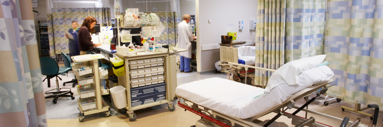 Dear ER Staff, Please Don't Label Me as Someone Seeking Out Medication A picture of a busy emergency room.