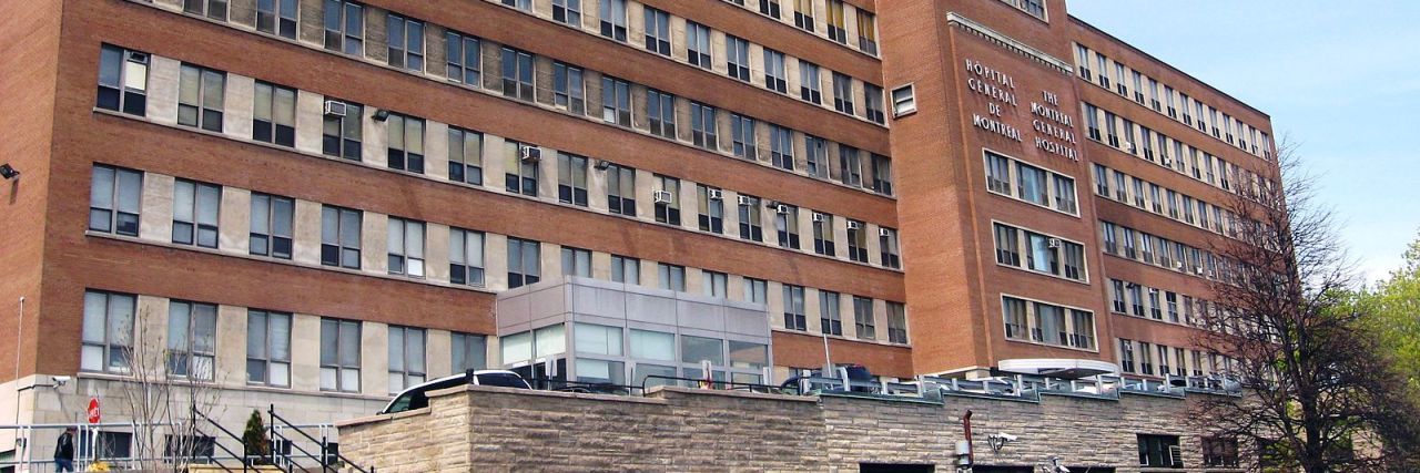 Profile of Montreal General Hospital when the sky is clear.
