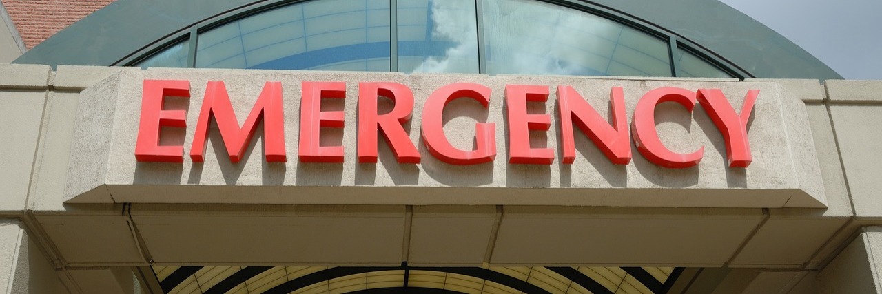 Hospital emergency room sign
